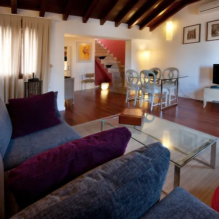 Abad Apartment *