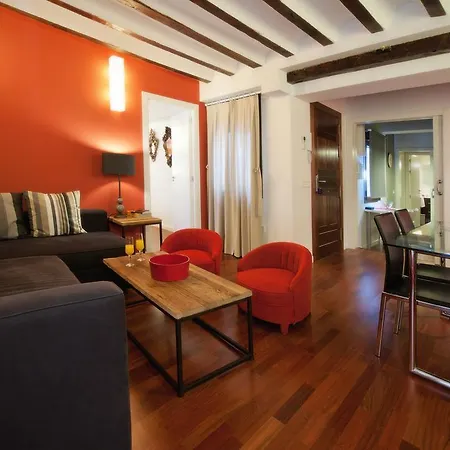 Abad Apartment *